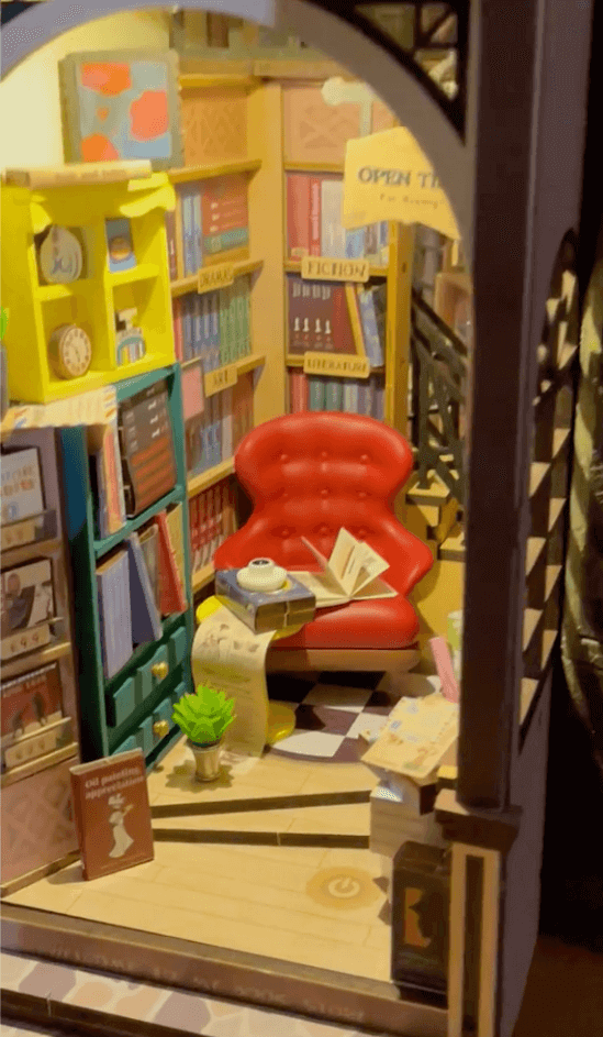 DIY Book Nook - Boutique Bookstore – FairyNooks